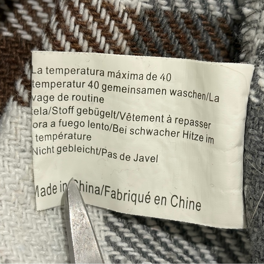 Cropped Plaid Flannel Shacket - Picture 12 of 12